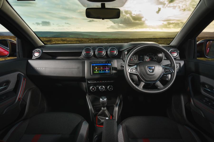 Торпедо Dacia Duster Techroad 2019 года  (UK) (фото 13 из 40)
